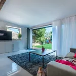 Villa Fema *
